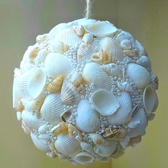 NWT 5" Hanging Glass Bead/Seashell Ball - Picture 2 of 10
